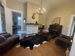 Interior - Spacious, comfortable historic Natchez home near downtown and the river (Natchez)