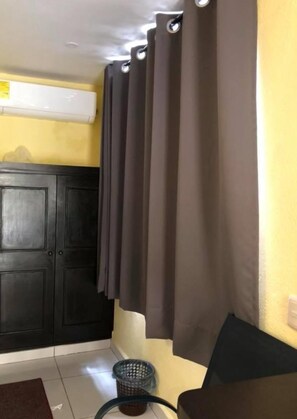 Comfort-Doppel- oder -Zweibettzimmer, eingeschränkter Meerblick | Innenbereich