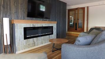 TV connectée, cheminée