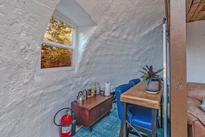 Interior - Delightful off-grid geodesic dome in charming Greeneville perfect for getaway (Greeneville)