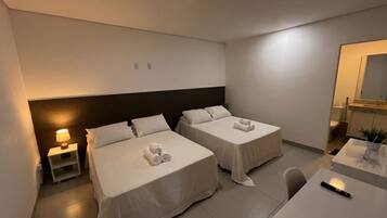 Double or Twin Room | Free WiFi