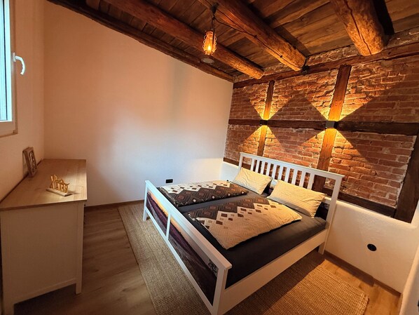 3 bedrooms, WiFi, bed sheets