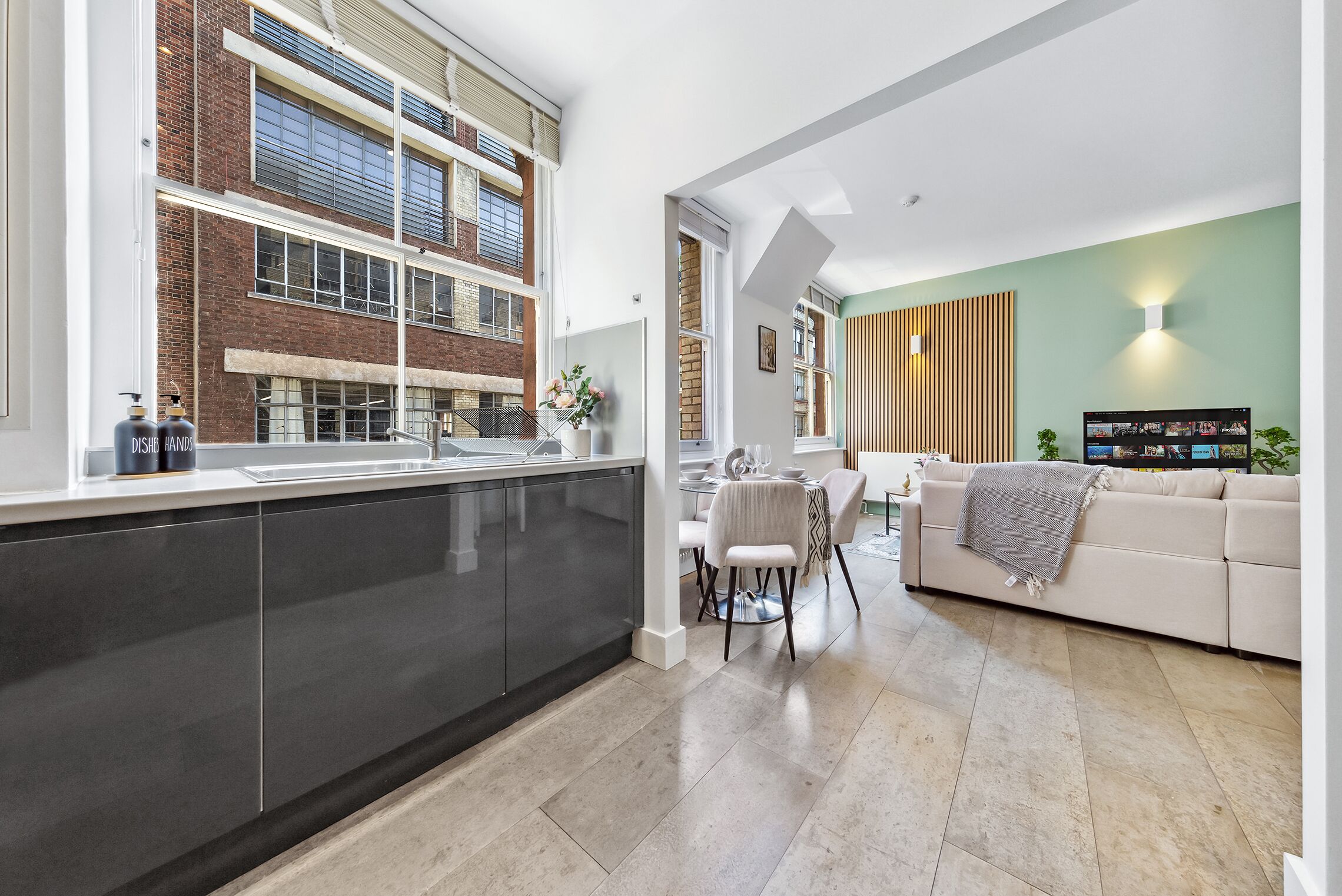 Deluxe Apartment | Interior