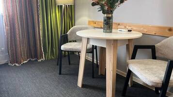 Classic-Doppelzimmer, Gartenblick | Innenbereich