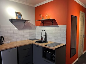 Quarto casal clássico, vista para o jardim | Cozinha privada