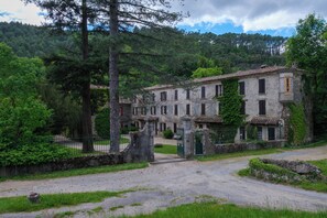 Exterior - GITE IN THE HEART OF THE CEVENNES IDEAL FOR NATURE LOVERS (Génolhac)