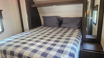1 bedroom, Internet, bed sheets