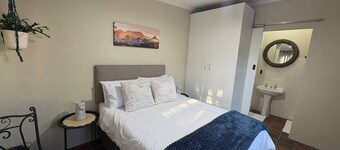 Accommodation at Klein Street-blue