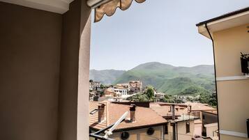 Interni