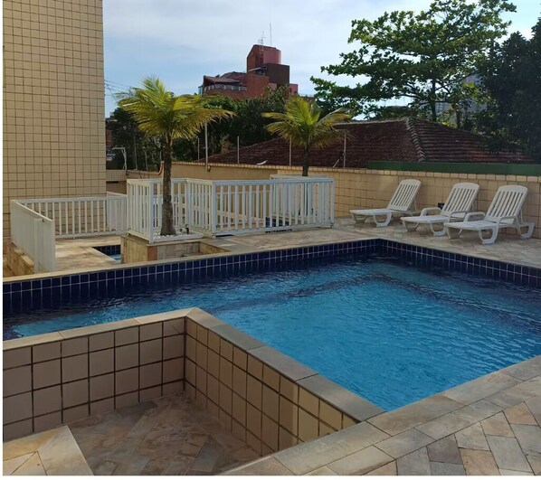 Pool - Comfort and Leisure in Guarujá. Wi-fi, swimming pool and garage (Guarujá)