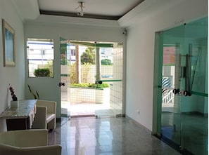 Interior - Comfort and Leisure in Guarujá. Wi-fi, swimming pool and garage (Guarujá)