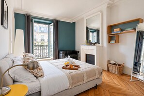 The second bedroom - Spacious 3BR by the Seine - Saint-Germain (Paris)
