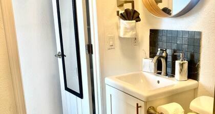 Beautiful studio in San Diego - 31+ days 15% OFF