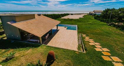 Casa P na Areia com Piscina a em Lu s Correia