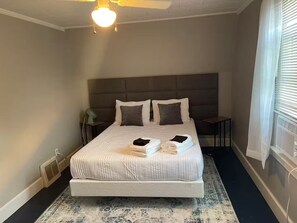 3 dormitorios, tabla de planchar con plancha, wifi y ropa de cama