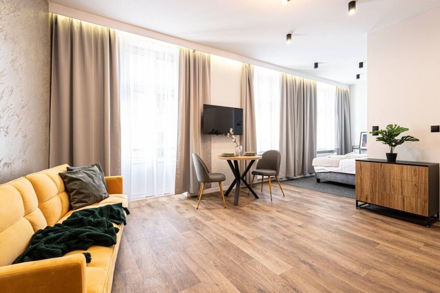 Estrella 9 | Studio Z Aneksem Na Starówce Torunia - Toruń
