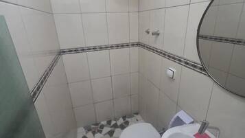 Economy Double or Twin Room | Bathroom | Free toiletries, towels, soap, shampoo