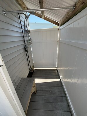 Towels, soap, toilet paper - Just 7 Houses to the Beach! (Brigantine)