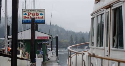 Thetis Island Suite # 1; charming harbour views, private hot tub on your deck.