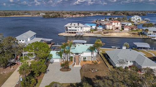 Spacious 5-bedroom waterfront estate on the Crystal River with a pool and dock!