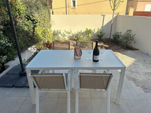 Outdoor dining - Terracotta (Sorgues)