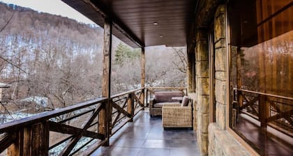 Maestro Rest House Dilijan