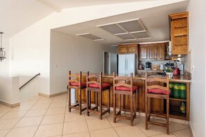 Private kitchen - 3-bedroom house in excellent Playas de Rosarito with AC (Playas de Rosarito)