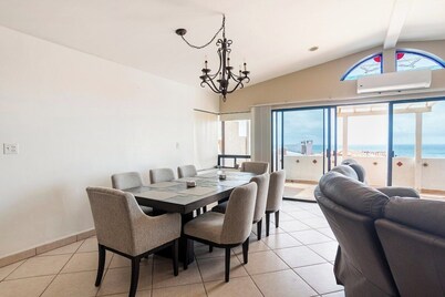 Beachfront Rosarito Home • Ocean Views & Rooftop BBQ Deck • Sleeps 6