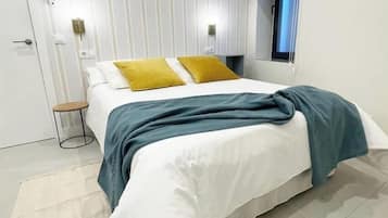 2 slaapkamers, een strijkplank/strijkijzer, wifi, beddengoed