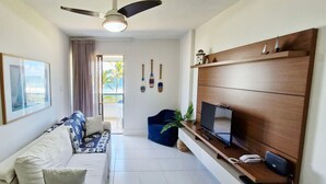 Căn hộ tiện nghi đơn giản | Khu phòng khách