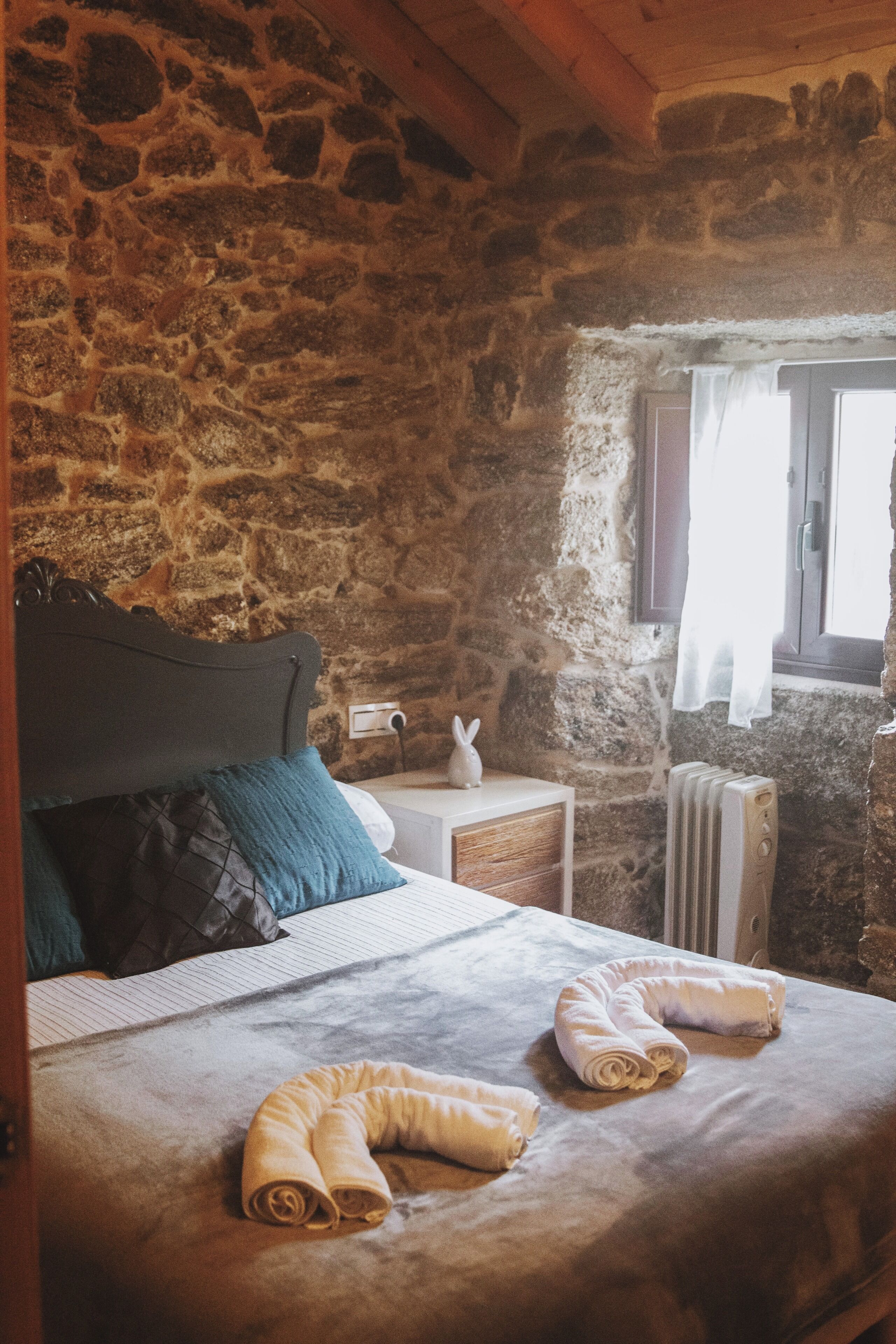Ferros/tábuas de passar roupa, Wi-Fi, roupa de cama