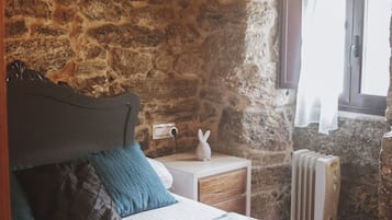 Ferros/tábuas de passar roupa, Wi-Fi, roupa de cama
