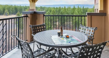West Yellowstone Getaway Near National Park, Pools & Family-Friendly Stay