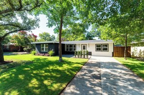 Exterior - FIFA World Cup Stay - 10 mins from FIFA Fan Festival, 25 mins from ATT Stadium (Dallas)