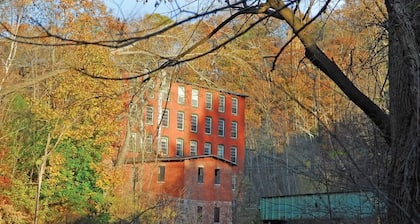 Historic Beaver Mill Inn