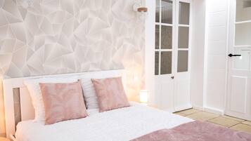 1 chambre, fer et planche à repasser, Wi-Fi, draps fournis