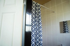 Basic Double Room, Mountain View | Bathroom - Bernliz guest house (Bokong)