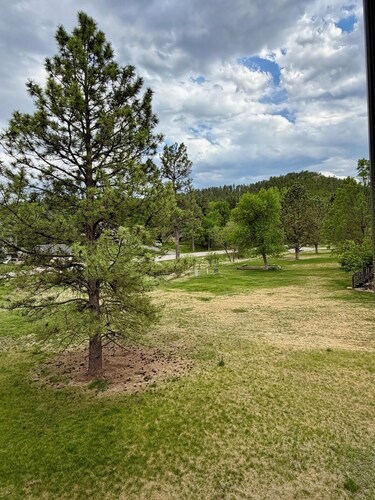 Black Hills Gateway 

#CIMISC26-0010