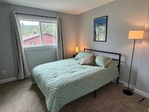 4 bedrooms, free WiFi, bed sheets