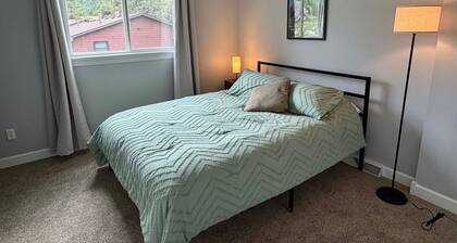 Spacious, 3 level, 3 bedroom Black Hills Gateway Townhouse