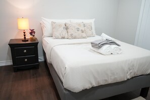 1 dormitorio, tabla de planchar con plancha, wifi gratis y ropa de cama