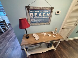 Interior - Cozy 2-bedroom condo with AC in lovely Myrtle Beach Gated Resort Community (Myrtle Beach)