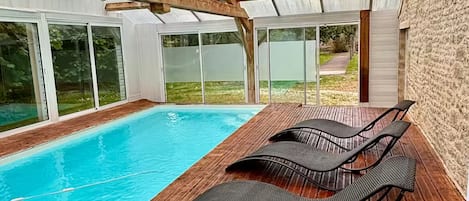 Piscine couverte, piscine chauffée