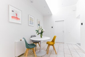 Superior tweepersoonskamer, balkon, uitzicht op stad | Dineren