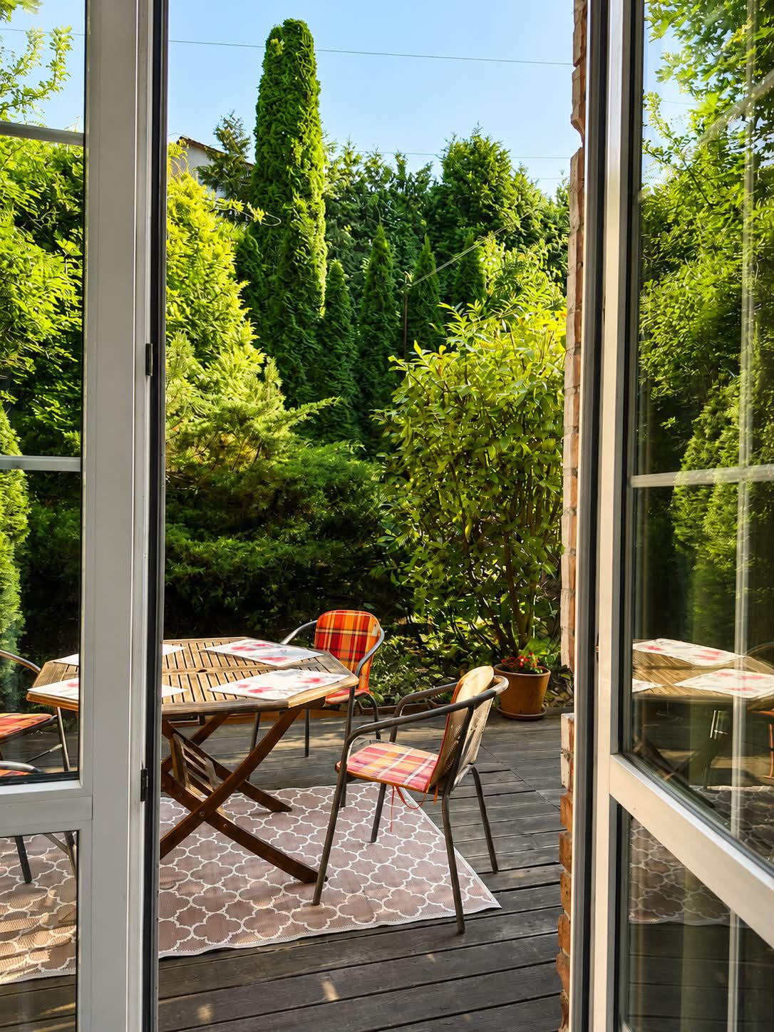 Appartamento Comfort, vista giardino | Ristorazione all'aperto