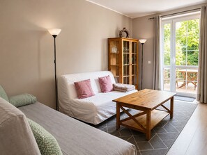 Comfort Apartment, Garden View | Living area - Idylla Chodowieckiego byGrand Apartments (Sopot)