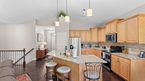 Villa, Multiple Beds, Golf View (TeeTime Green) | Interior