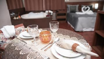 Iron/ironing board, free WiFi, bed sheets, wheelchair access