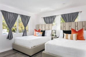 Standard Apartment - Chic City Apt Near Americana Glendale (Glendale)