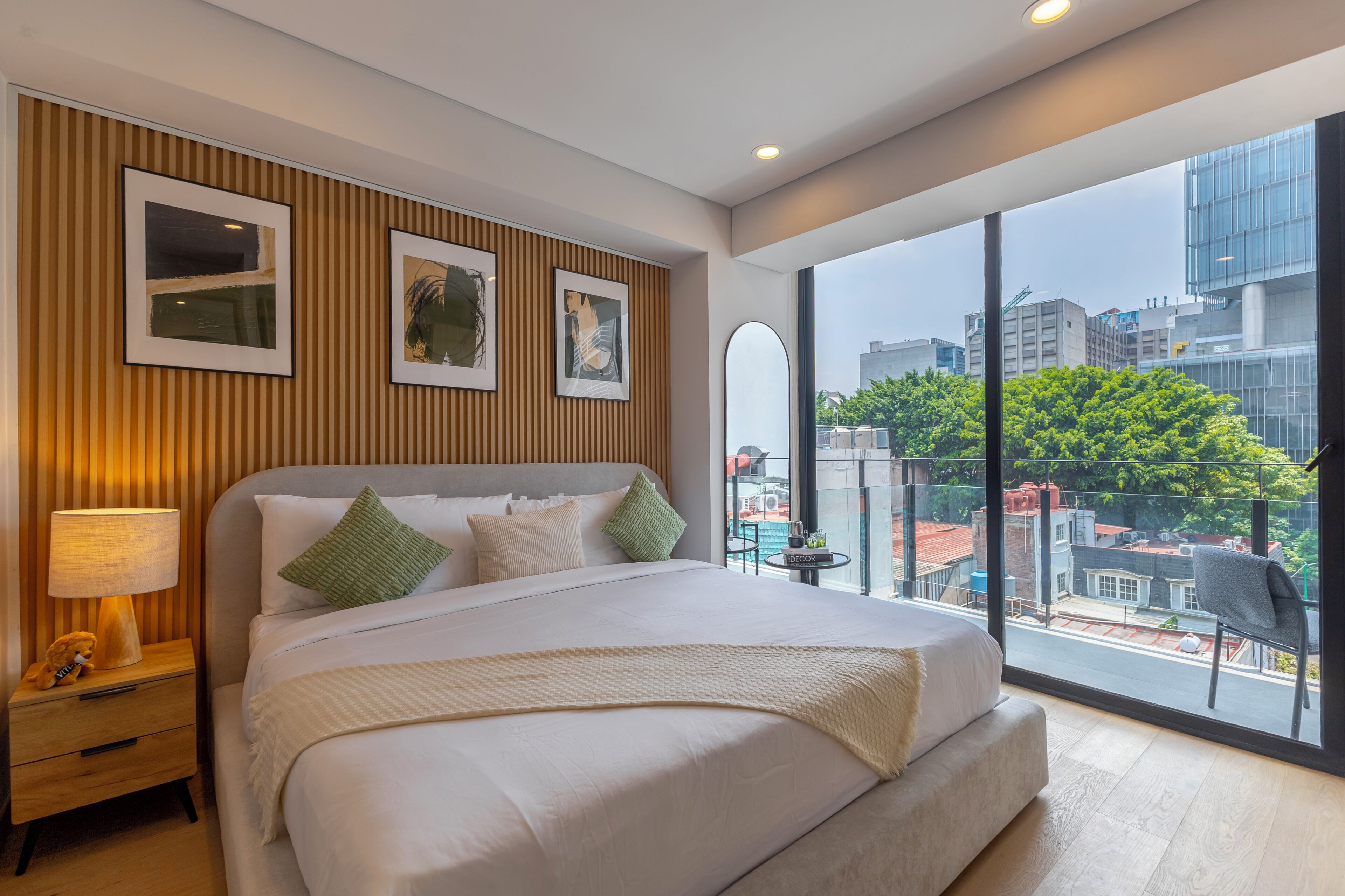 In-room safe, iron/ironing board, free WiFi
